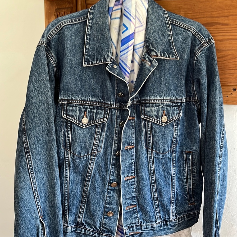 Vintage Calvin Klein Jean Jacket - perfectly worn in. Ladies Medium.100% cotton.